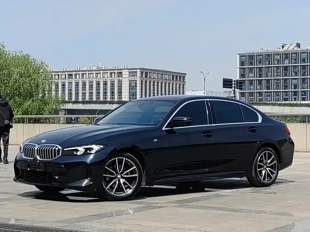 BMW 3 Series — фото 1