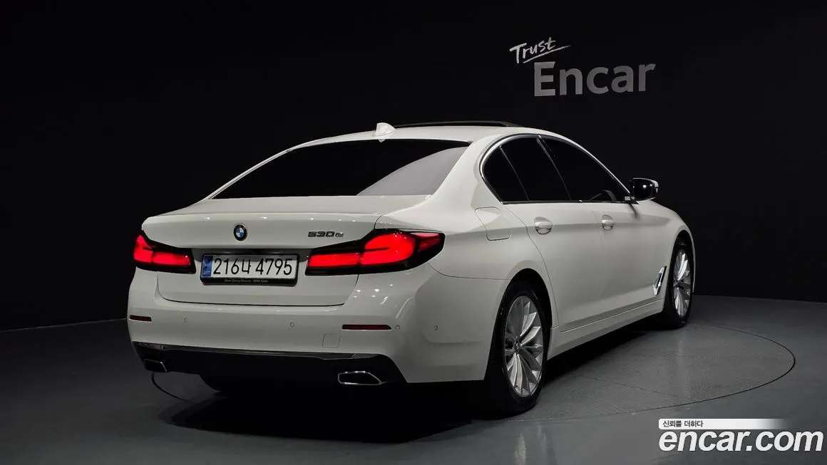 BMW 5-Series 2021 из KR, фото 2