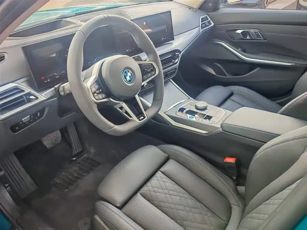BMW i3 2025 из CN, фото 6