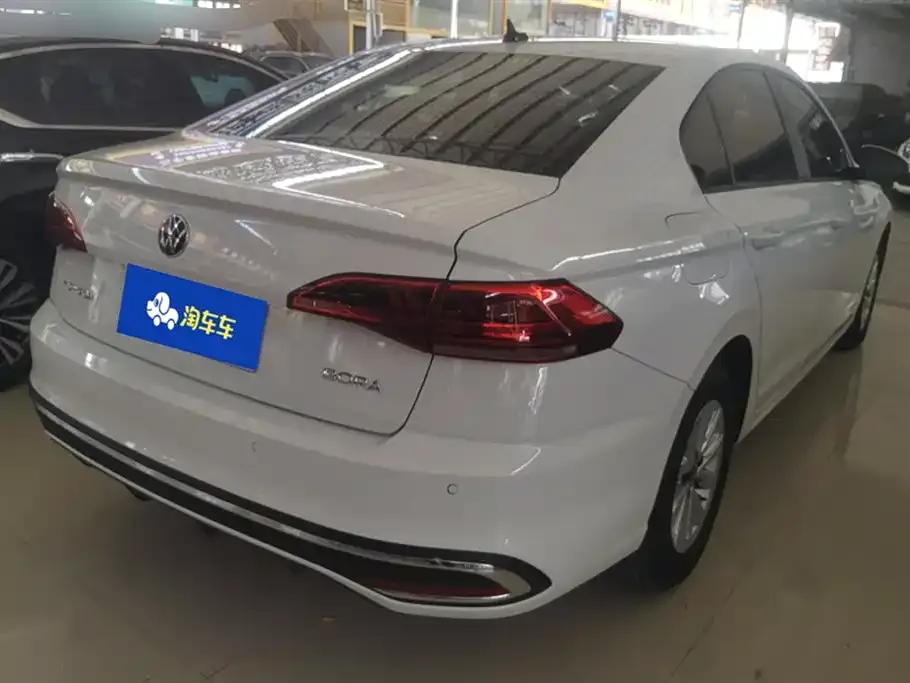 Volkswagen Bora 2023 из CN, фото 3