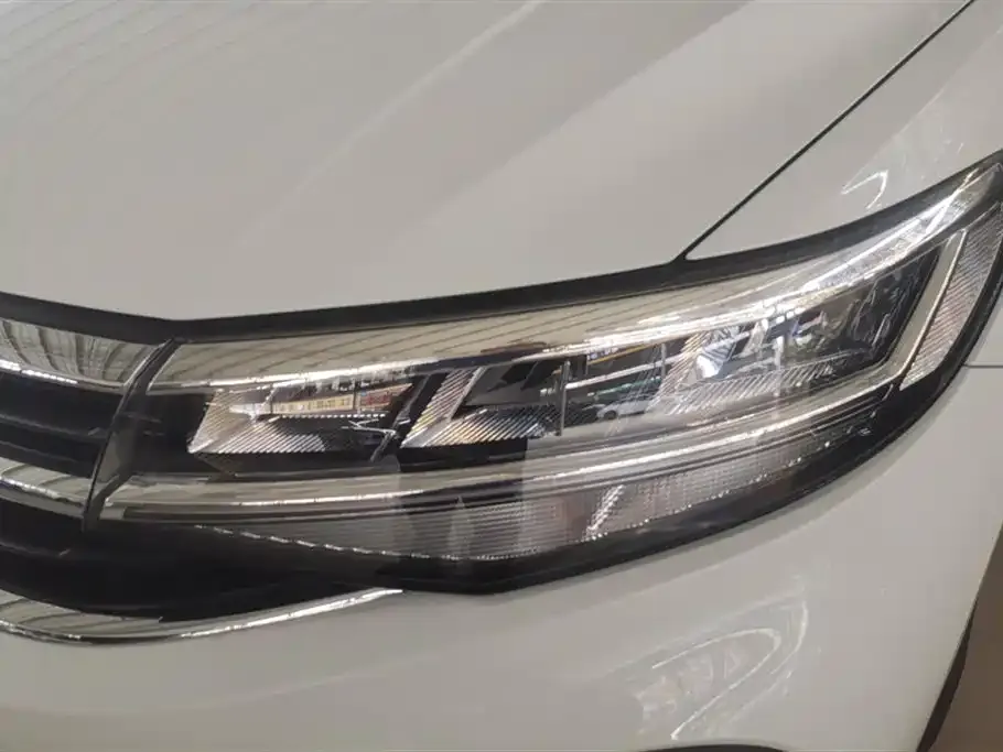 Volkswagen Bora 2023 из CN, фото 5