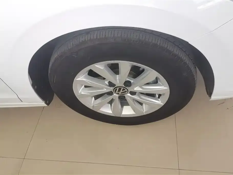 Volkswagen Bora 2023 из CN, фото 6