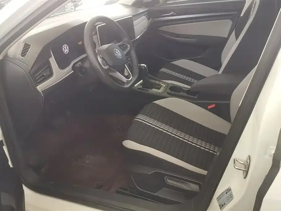 Volkswagen Bora 2023 из CN, фото 9