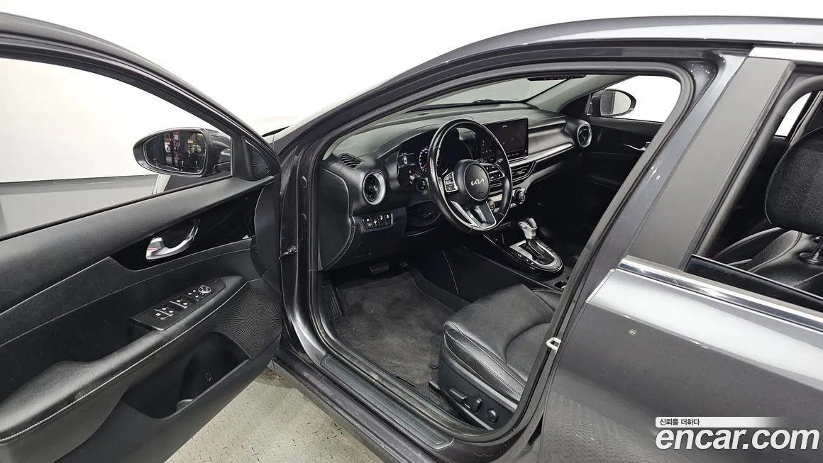 Kia K3 2022 из KR, фото 10