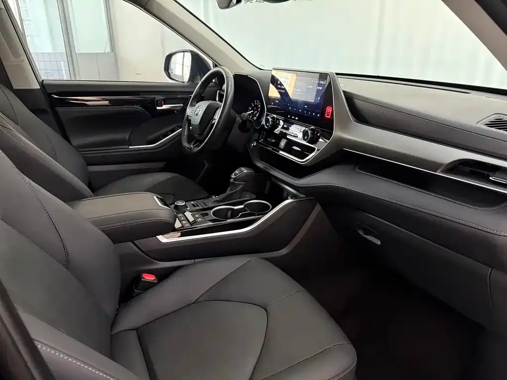 Toyota Highlander 2024 из CN, фото 9