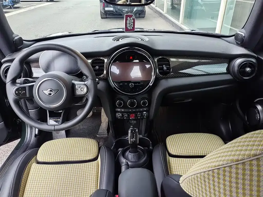 MINI Cooper (3-door) 2024 из CN, фото 6