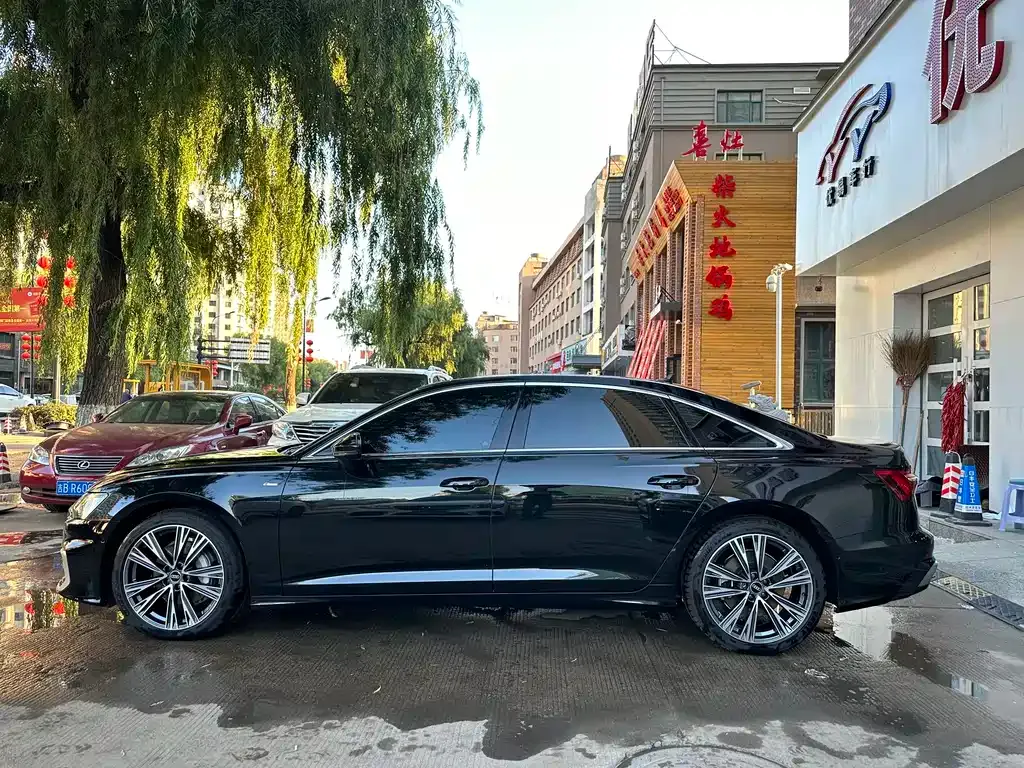 Audi A6L 2023 из CN, фото 3