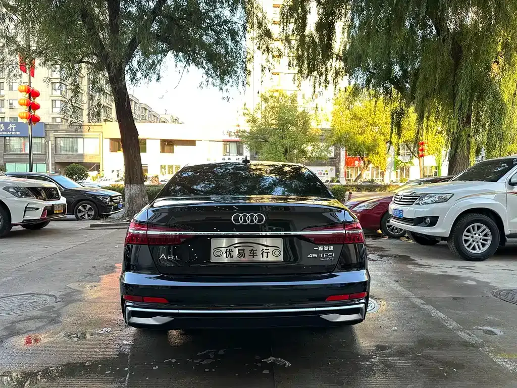 Audi A6L 2023 из CN, фото 6