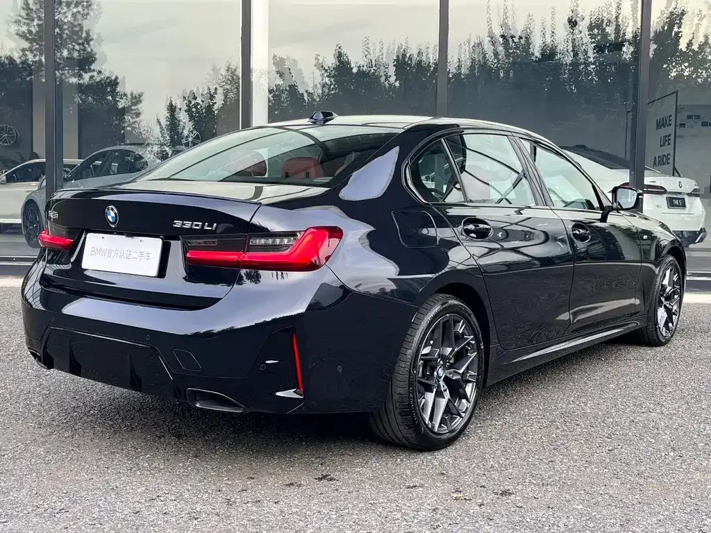 BMW 3 Series 2024 из CN, фото 3