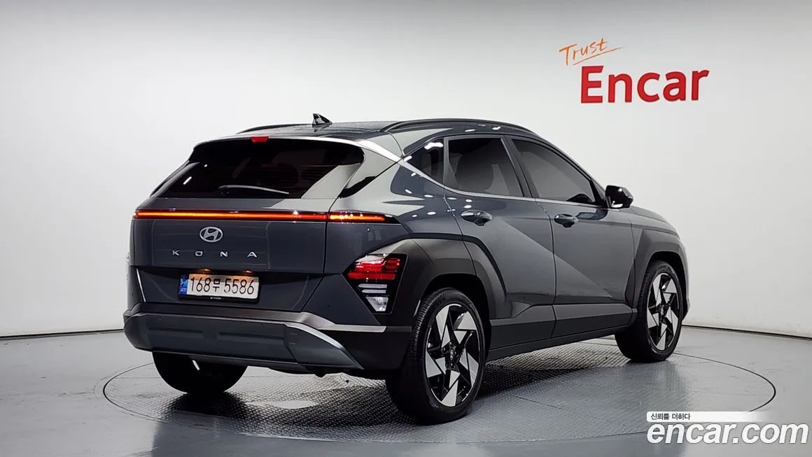Hyundai Kona — фото 2