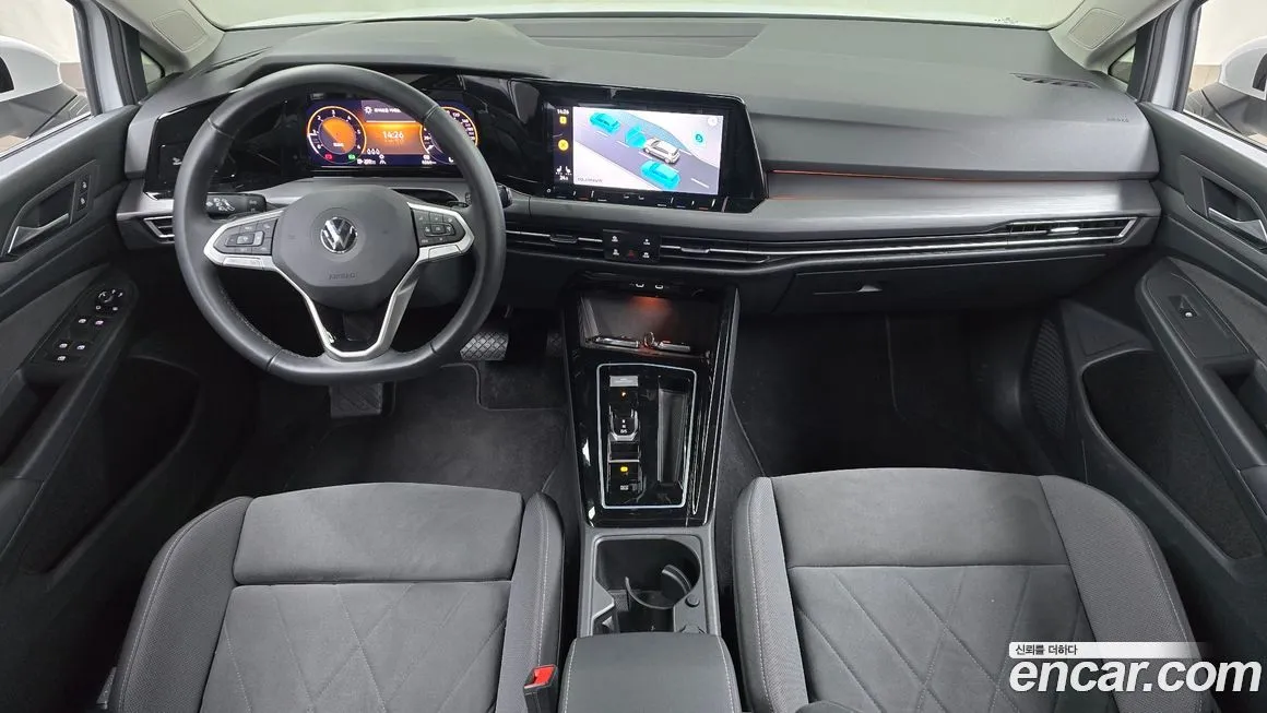 Volkswagen Golf 2023 из KR, фото 7