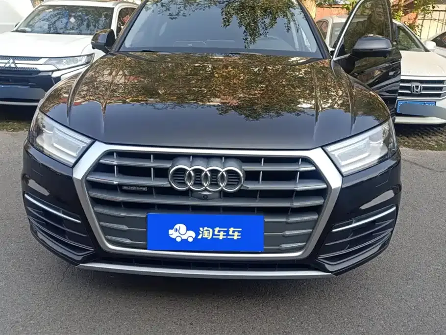 Audi Q5L 2021 из CN, фото 2