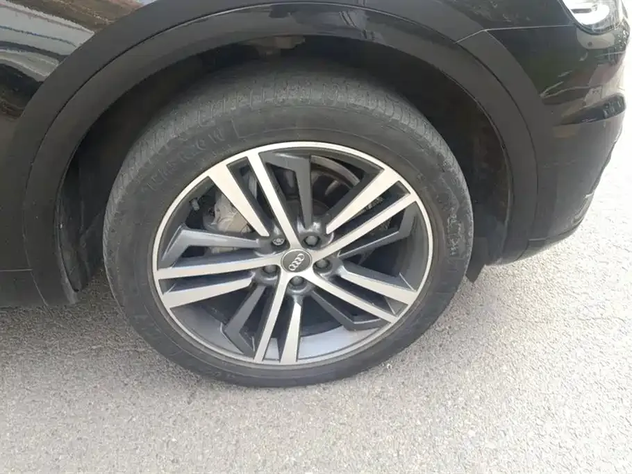 Audi Q5L 2021 из CN, фото 6