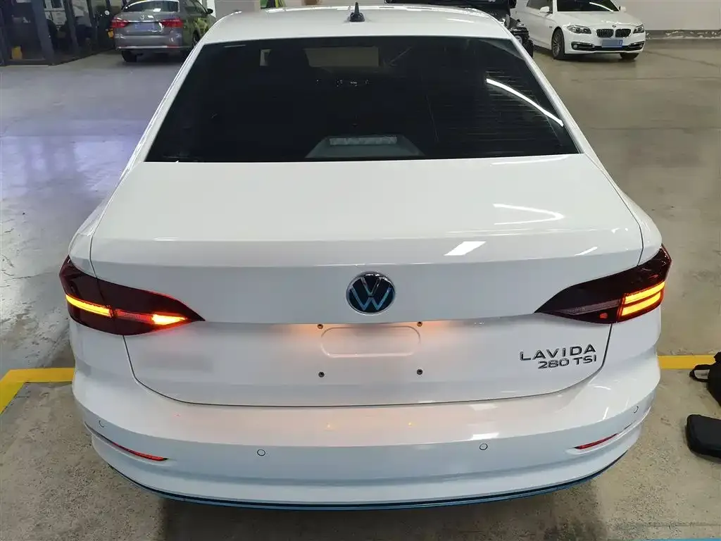 Volkswagen Lavida 2022 из CN, фото 6