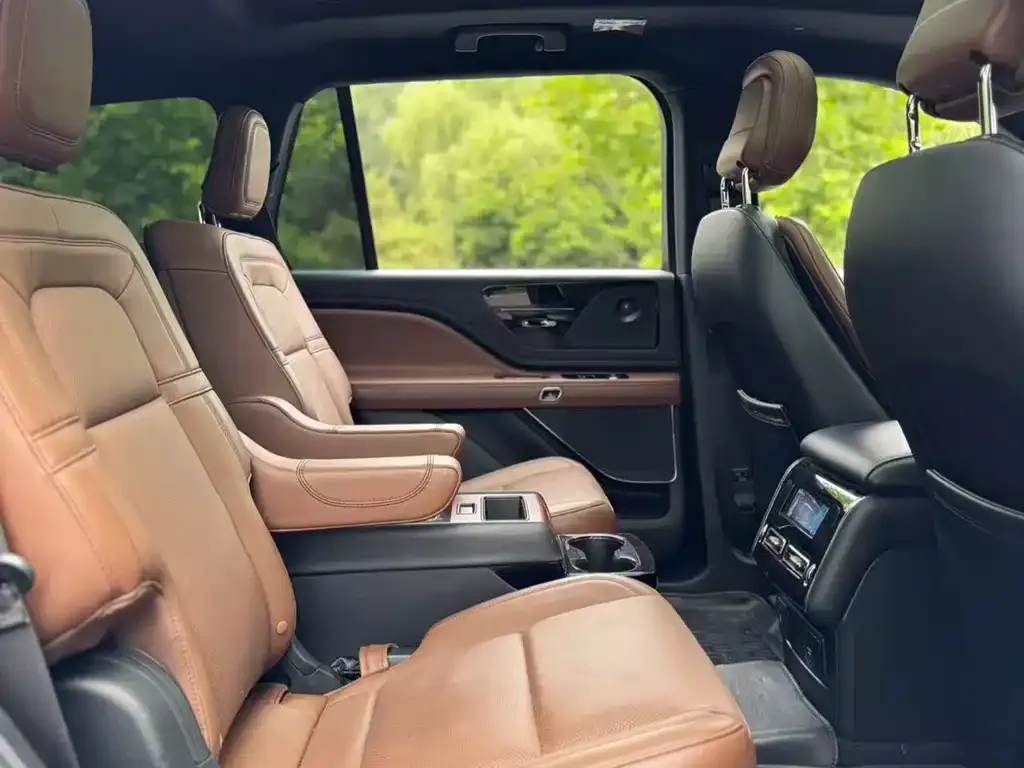 Lincoln Aviator 2022 из CN, фото 9