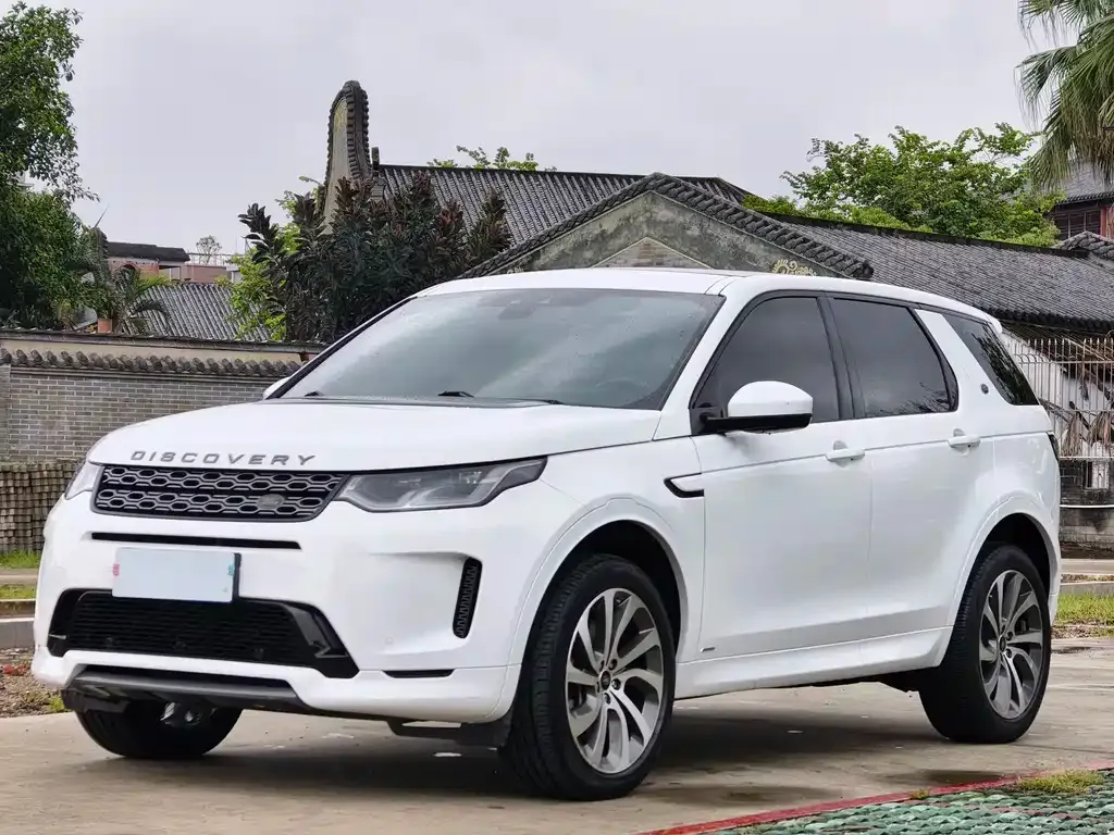 Land Rover Discovery Sport — фото 1