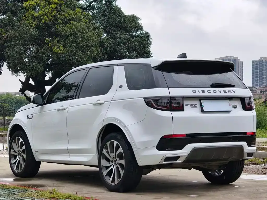 Land Rover Discovery Sport — фото 10