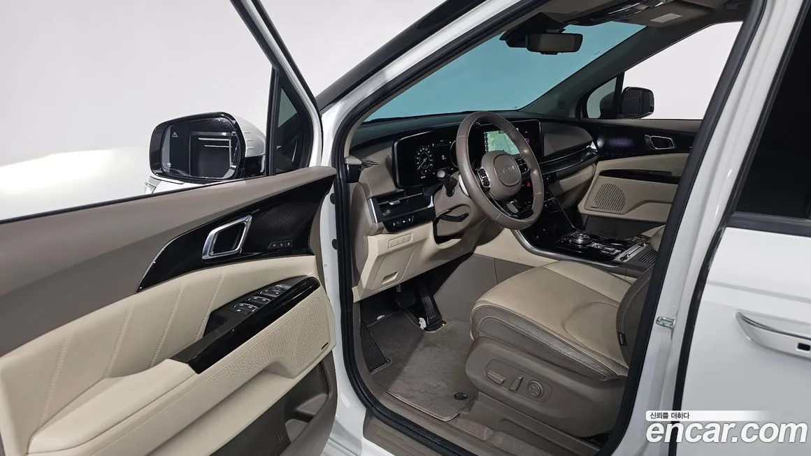 Kia Carnival — фото 10