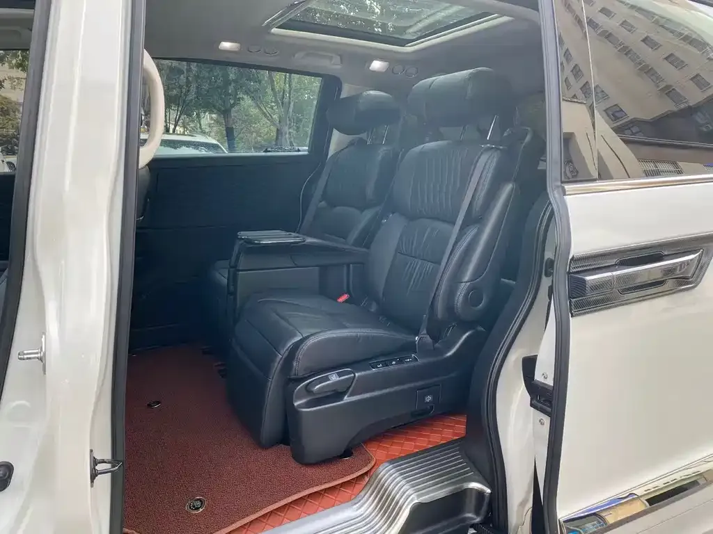 Honda Elysion 2022 из CN, фото 5