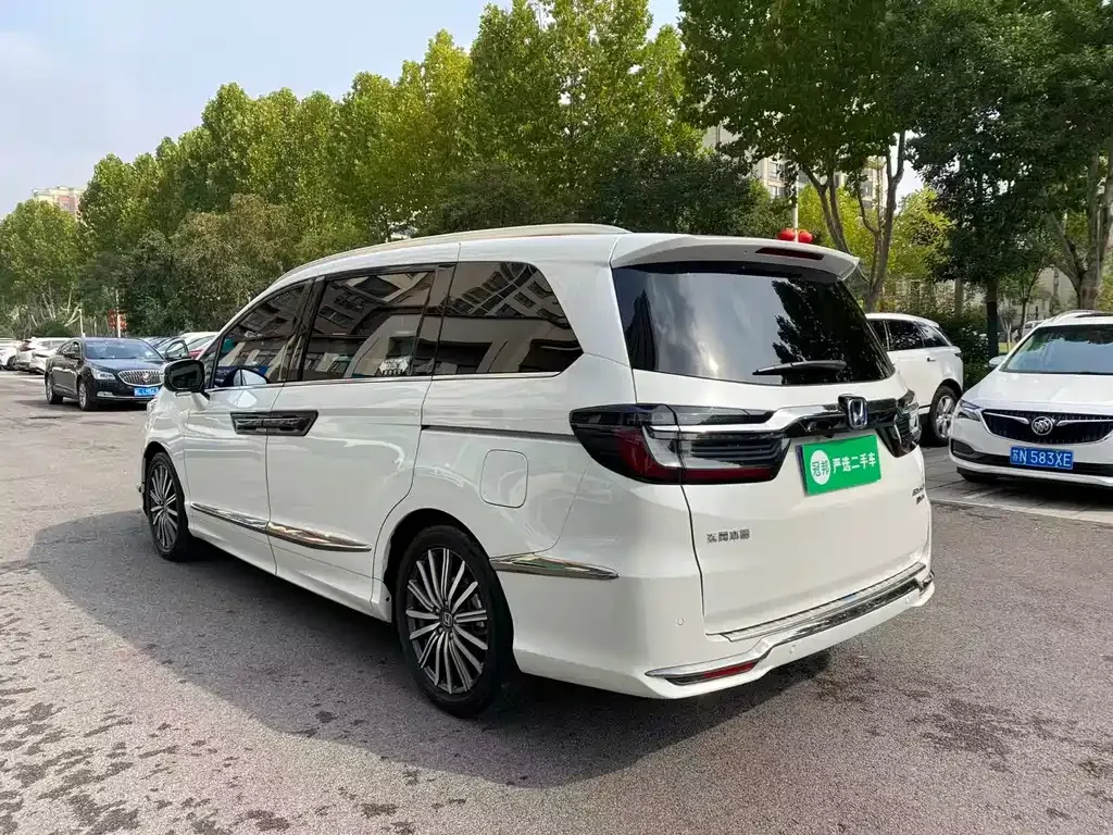 Honda Elysion 2022 из CN, фото 9