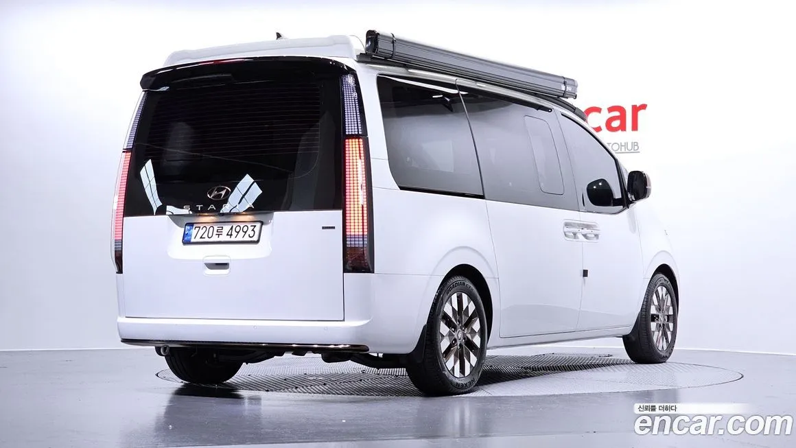 Hyundai Staria 2023 из KR, фото 2