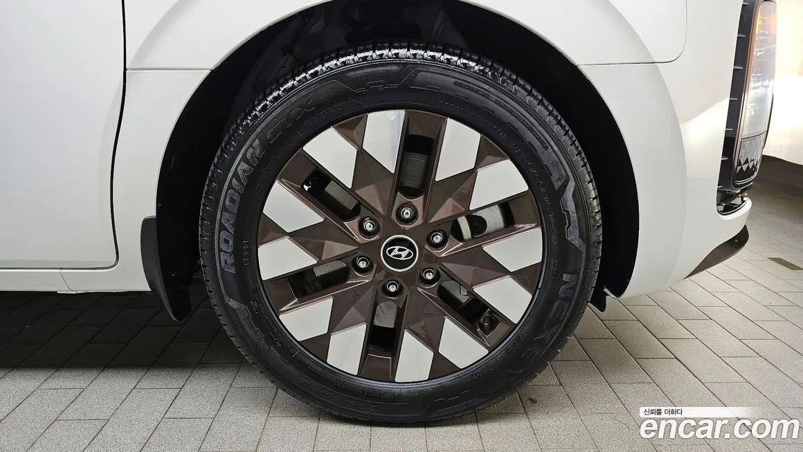 Hyundai Staria 2023 из KR, фото 5