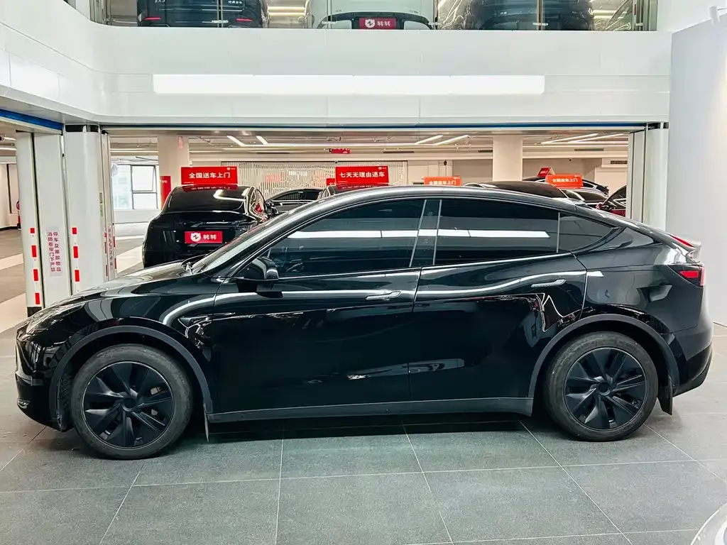 Tesla Model Y 2024 из CN, фото 9