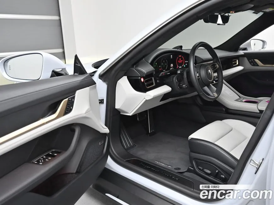 Porsche Taycan 2025 из KR, фото 7