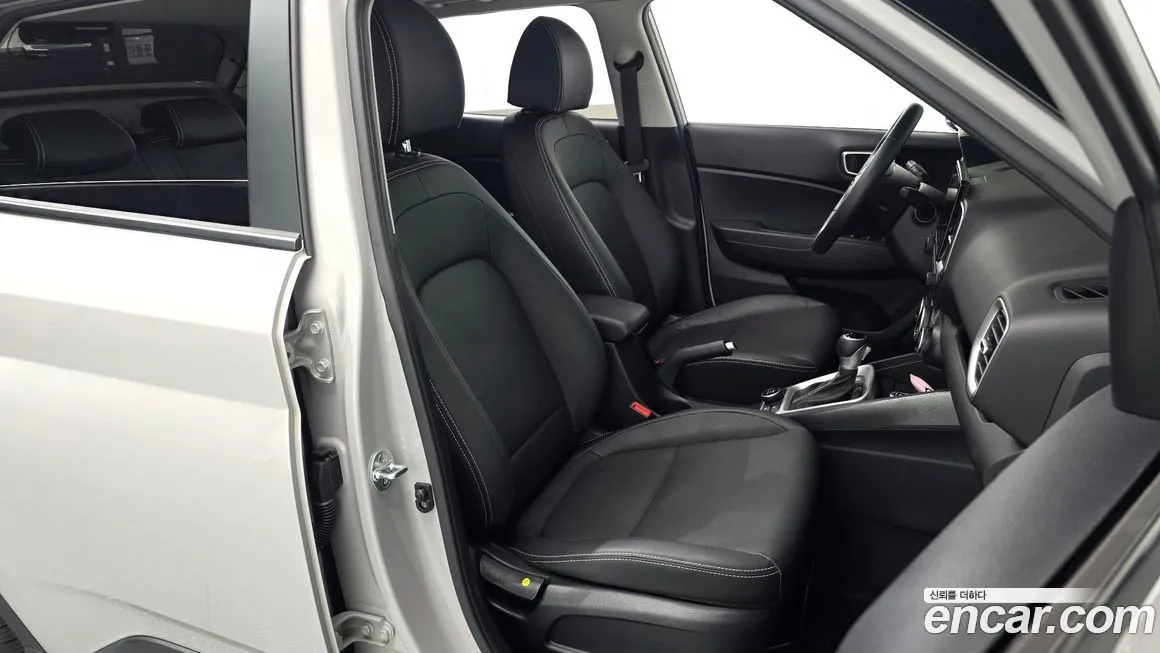 Hyundai Venue 2023 из KR, фото 10