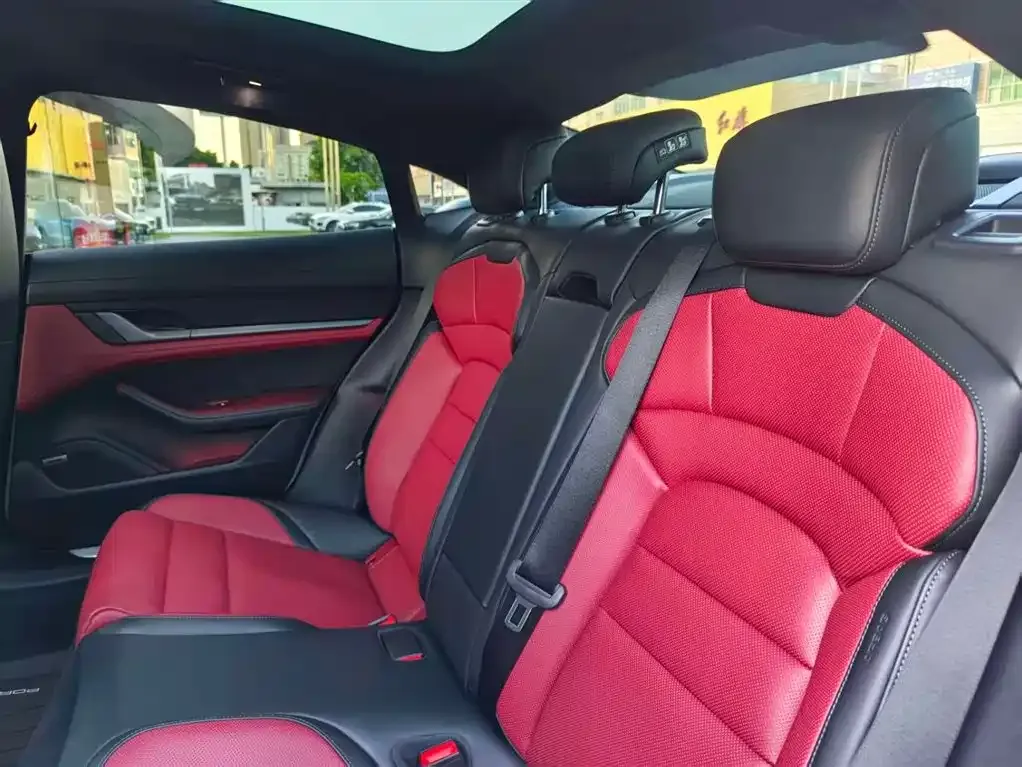 Porsche Taycan 2024 из CN, фото 10
