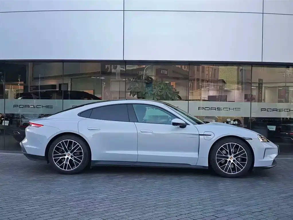 Porsche Taycan 2024 из CN, фото 4