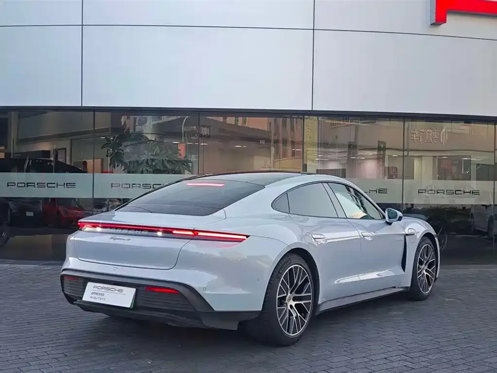 Porsche Taycan 2024 из CN, фото 7