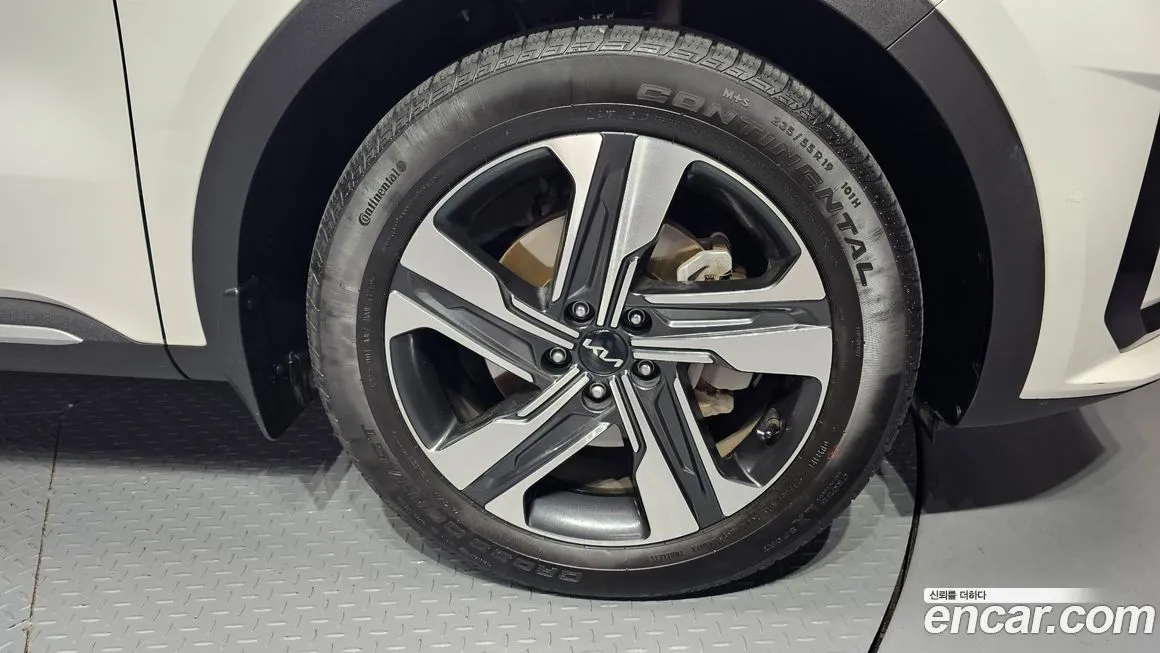 Kia Sorento — фото 5