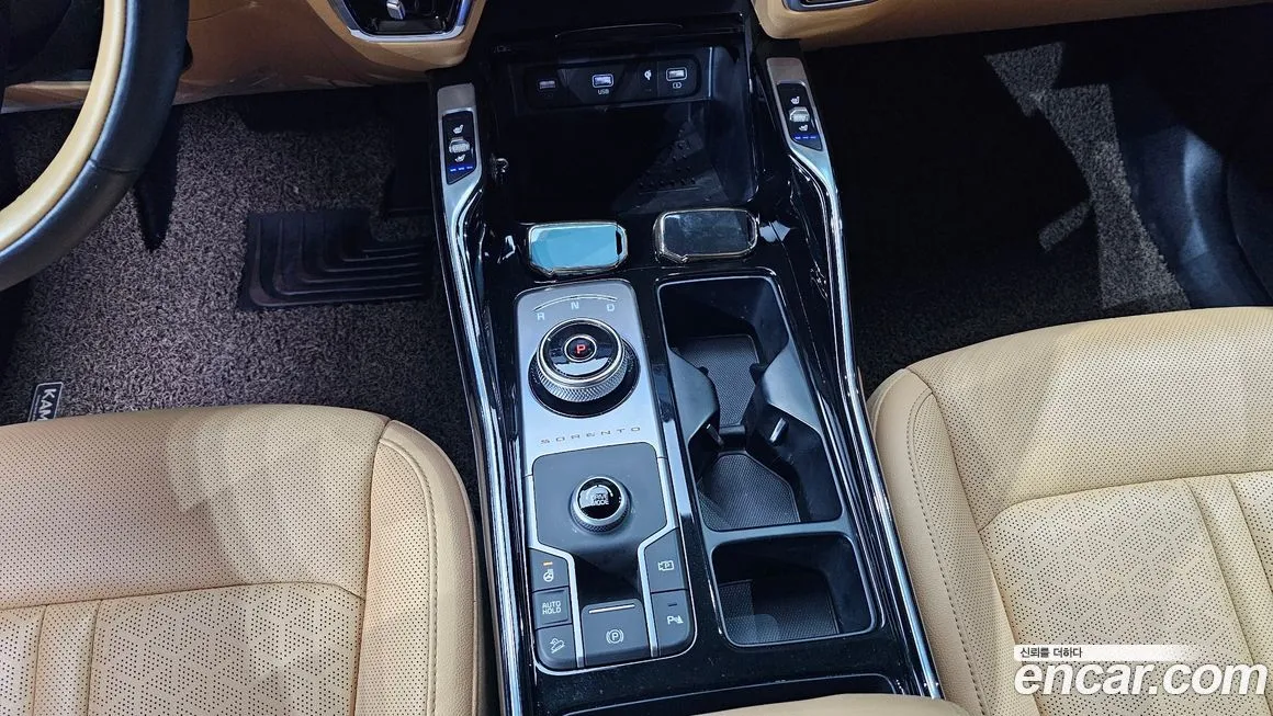 Kia Sorento — фото 9