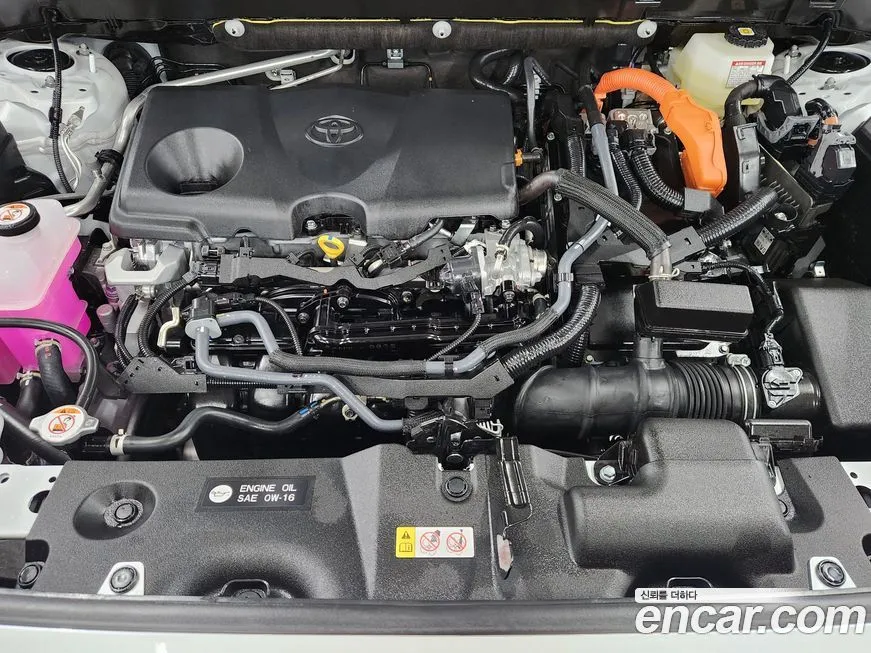 Toyota RAV4 — фото 6