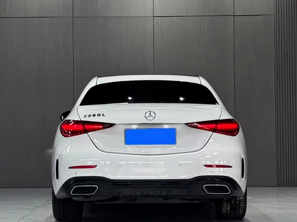 [object Object] C-Class 2022 из CN, фото 3