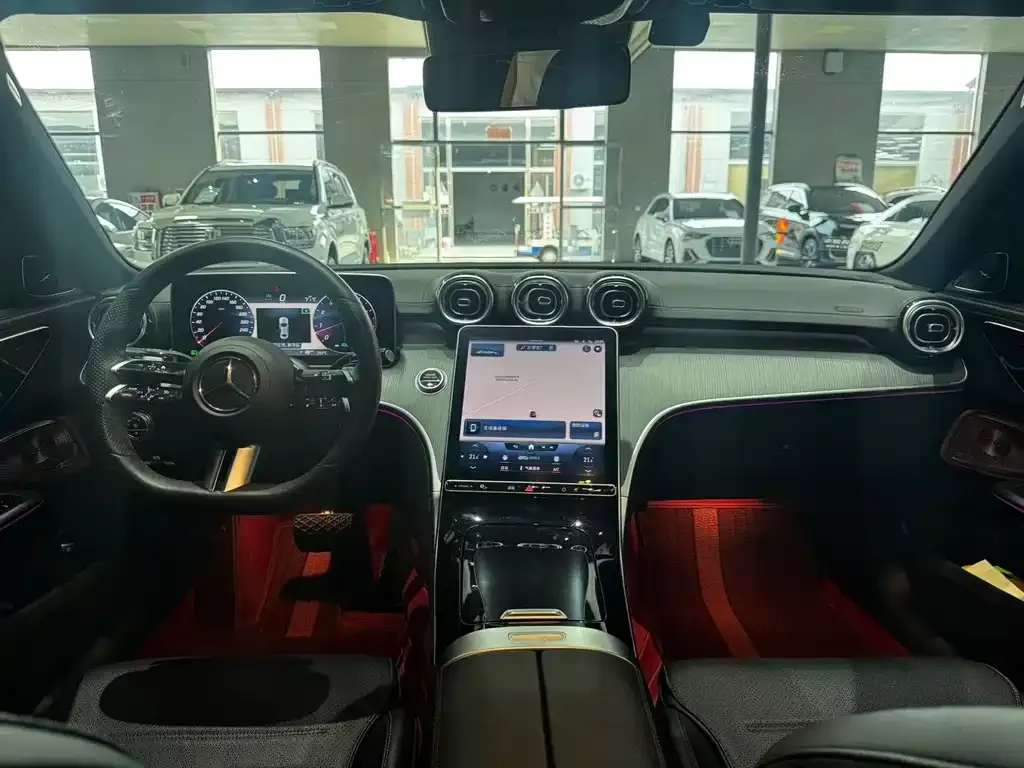 [object Object] C-Class 2022 из CN, фото 8