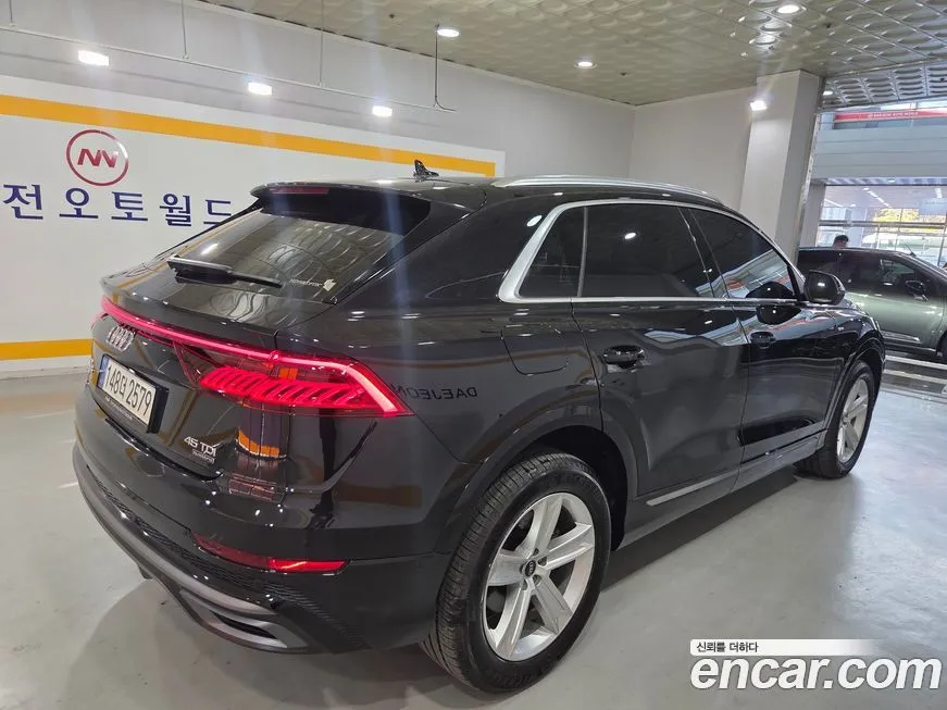Audi Q8 2021 из KR, фото 4
