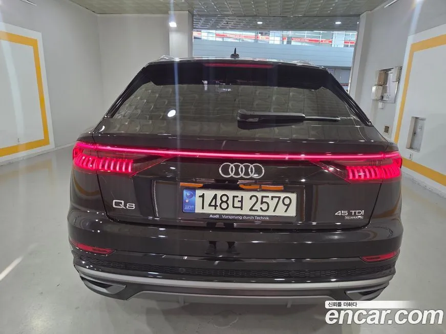 Audi Q8 2021 из KR, фото 6