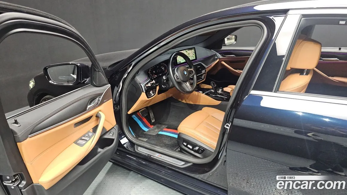 BMW 5-Series 2023 из KR, фото 10