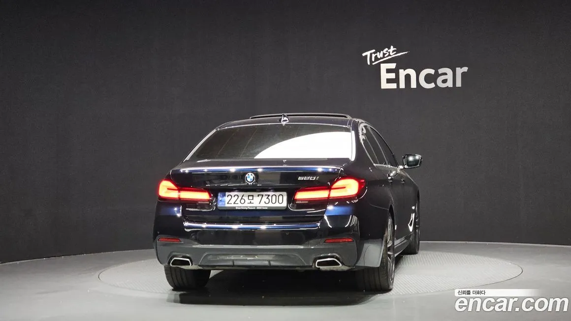 BMW 5-Series 2023 из KR, фото 4