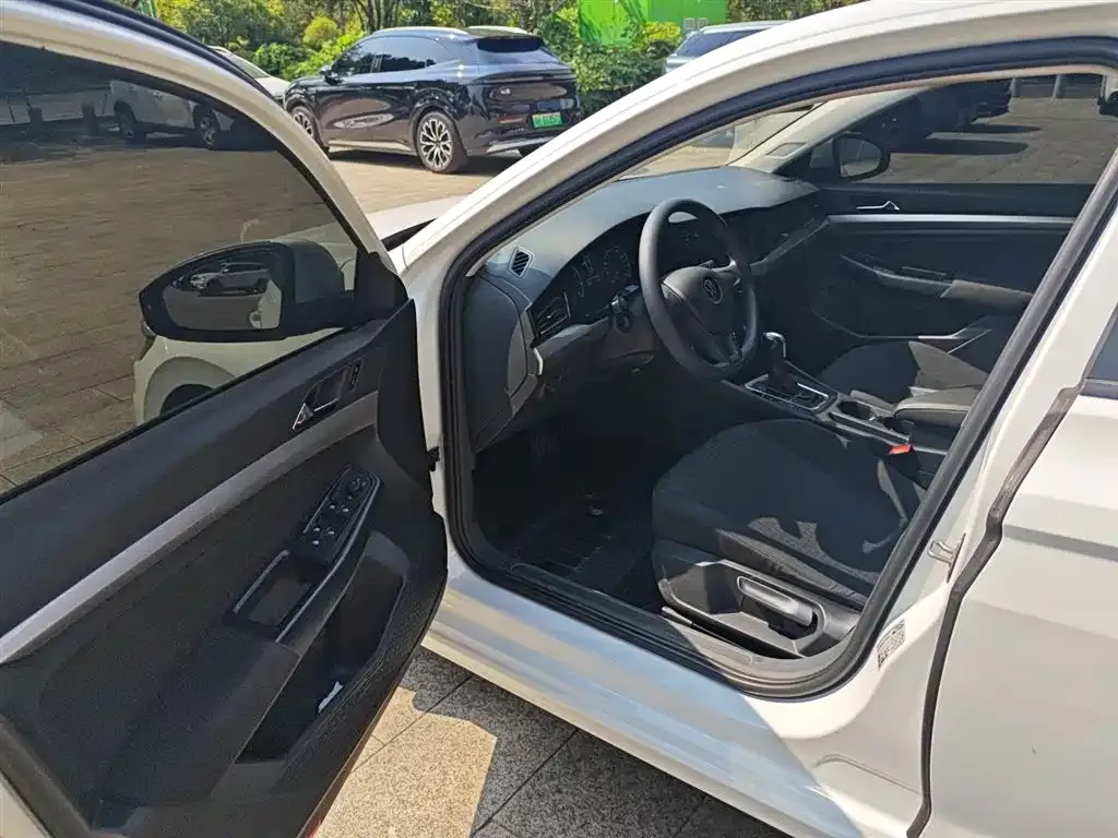 Volkswagen Bora 2022 из CN, фото 8