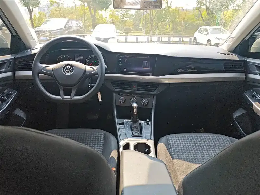 Volkswagen Bora 2022 из CN, фото 9