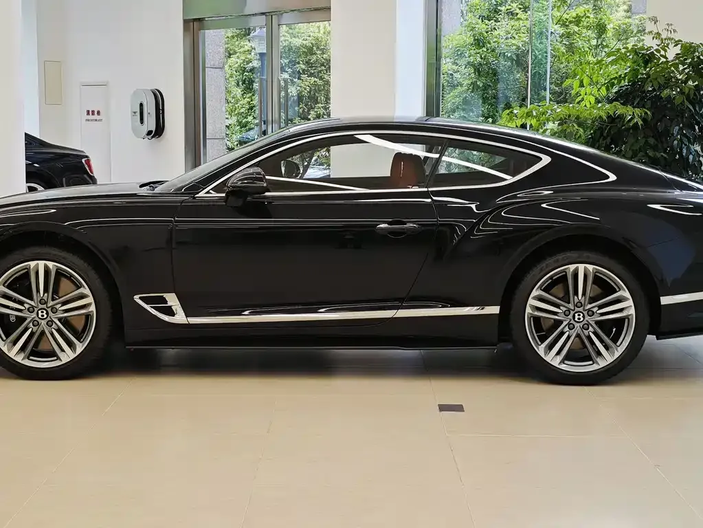 Bentley Continental 2025 из CN, фото 2
