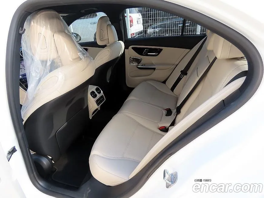 Mercedes-Benz C-Class 2024 из KR, фото 6