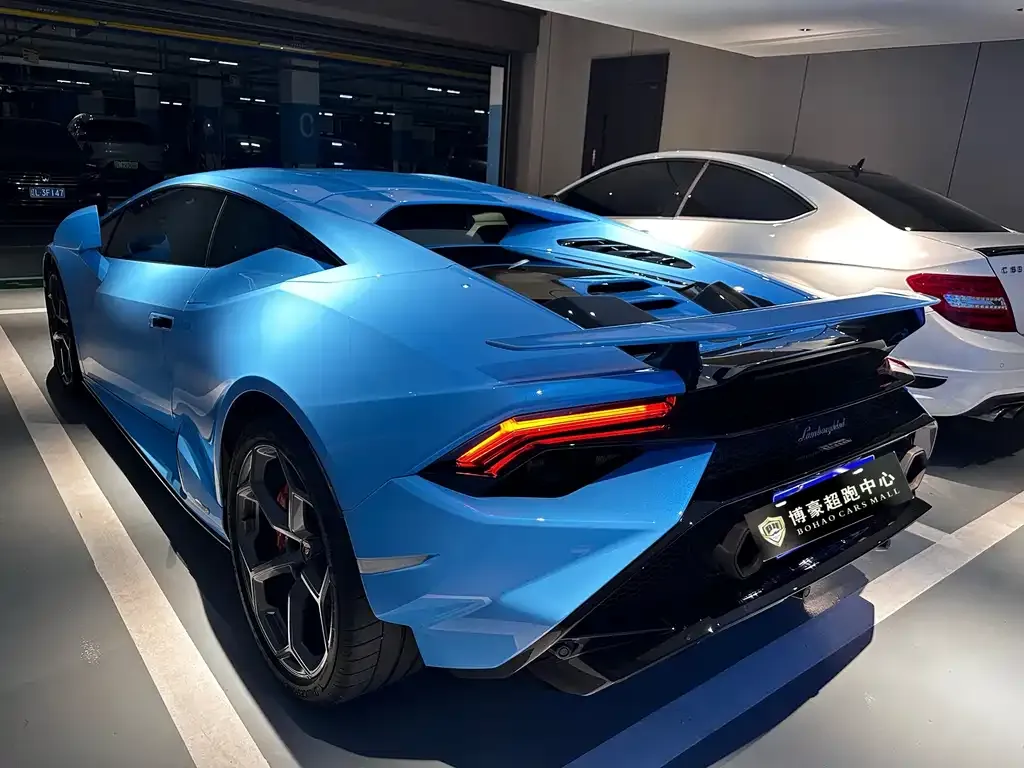 Lamborghini Huracan 2025 из CN, фото 3
