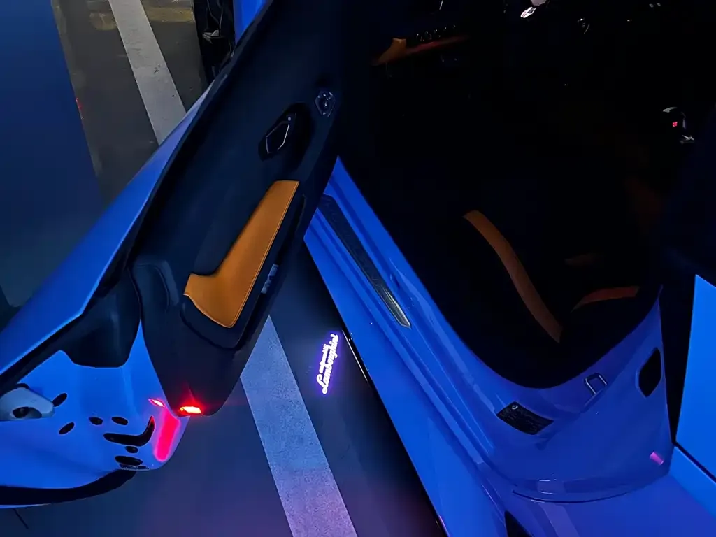 Lamborghini Huracan 2025 из CN, фото 8