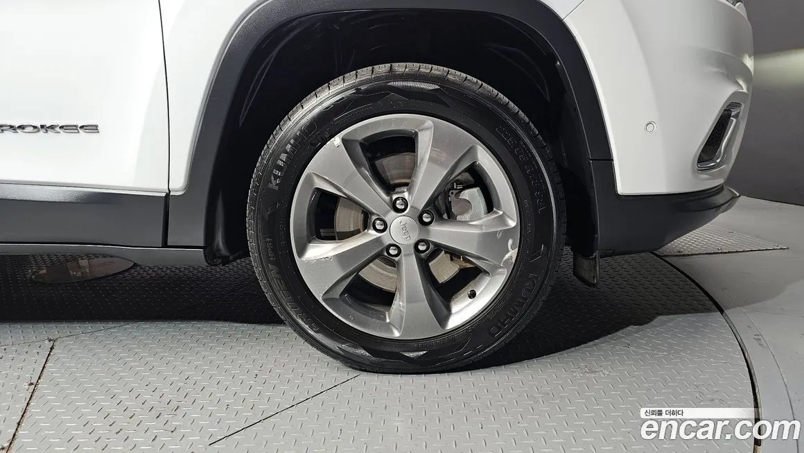 Jeep Cherokee 2021 из KR, фото 5