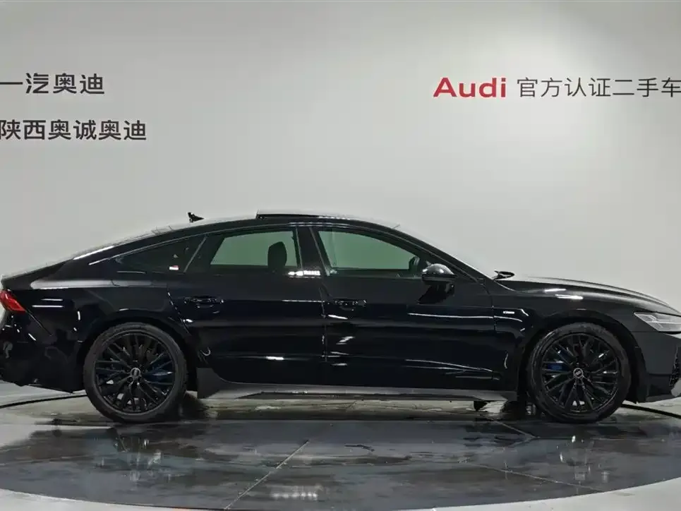 Audi A7 2021 из CN, фото 3