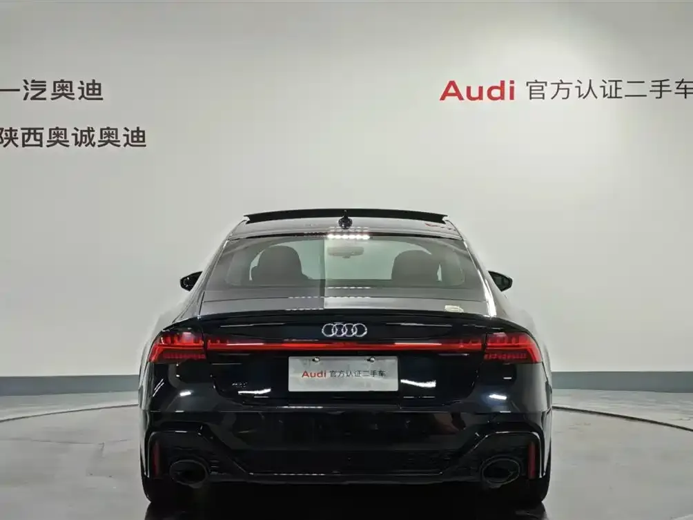 Audi A7 2021 из CN, фото 5